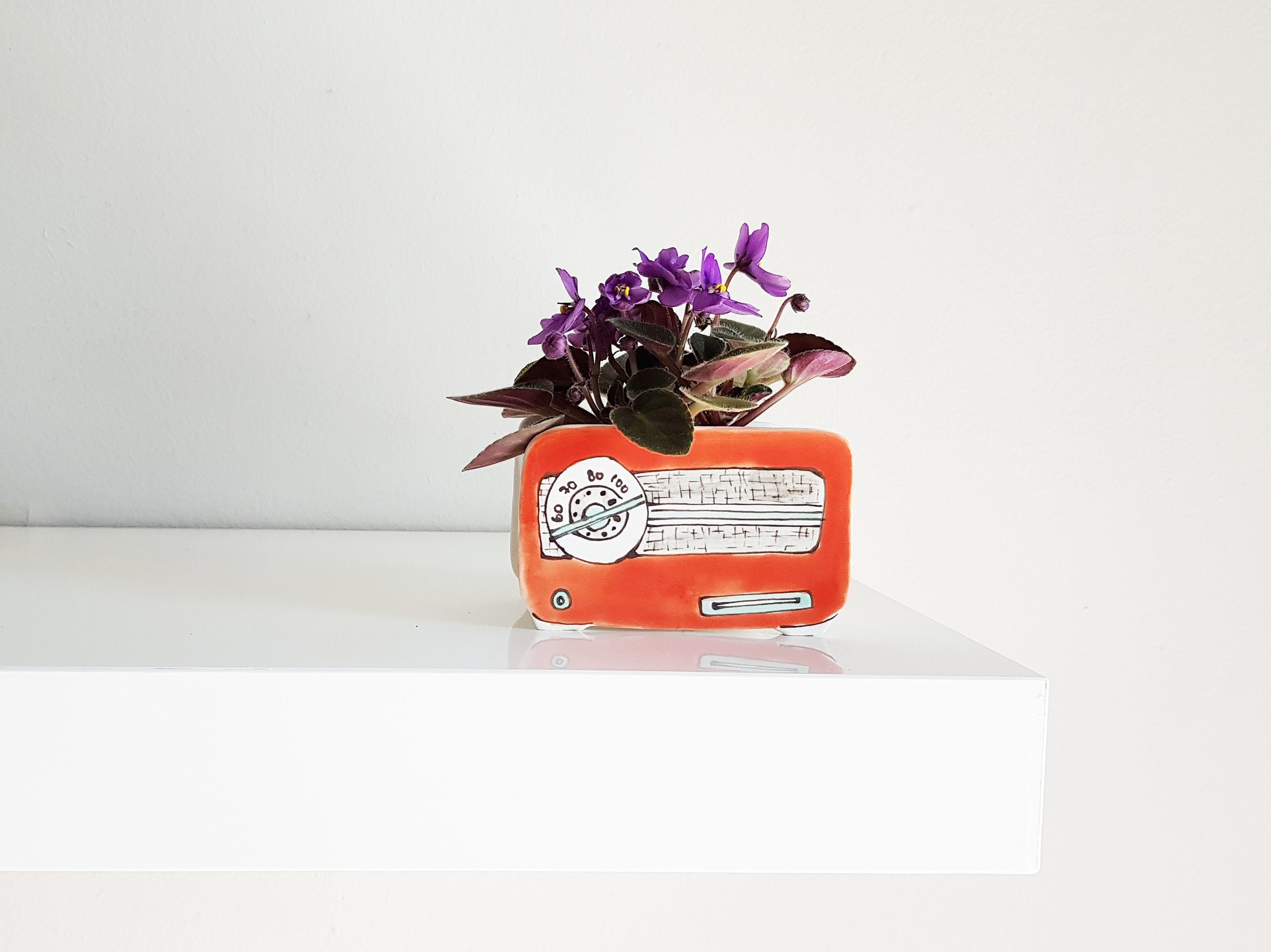 Cache-Pot Petite Radio Orange Vintage. Vase Céramique Fait à La Main.