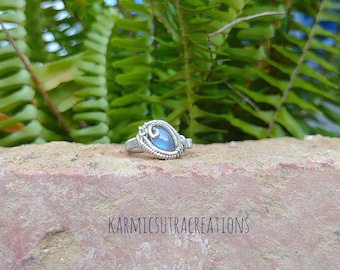 Blue Flash Labradorite Sterling Silver Wire Wrap Ring Size 6.5 / Labradorite Ring / Throat Chakra Ring / Size 6.5 silver ring / labradorite