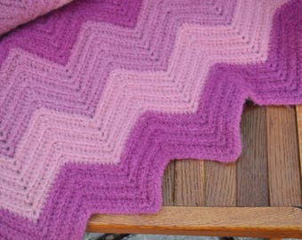 Wool Chevron Zigzag 3 Tone Pink * Ombre Pink Chevron Hand Knit Vintage Wool Blanket * Boho Winter Blanket * Dorm Room Blanket * Gift for Her
