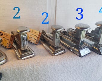 Tolle Vintage Hefter & Verschlüsse * Swingline * Acco * Pilot * Scout * Arrow * Hansen * Apsco Pencil Sharpener Made in the USA *