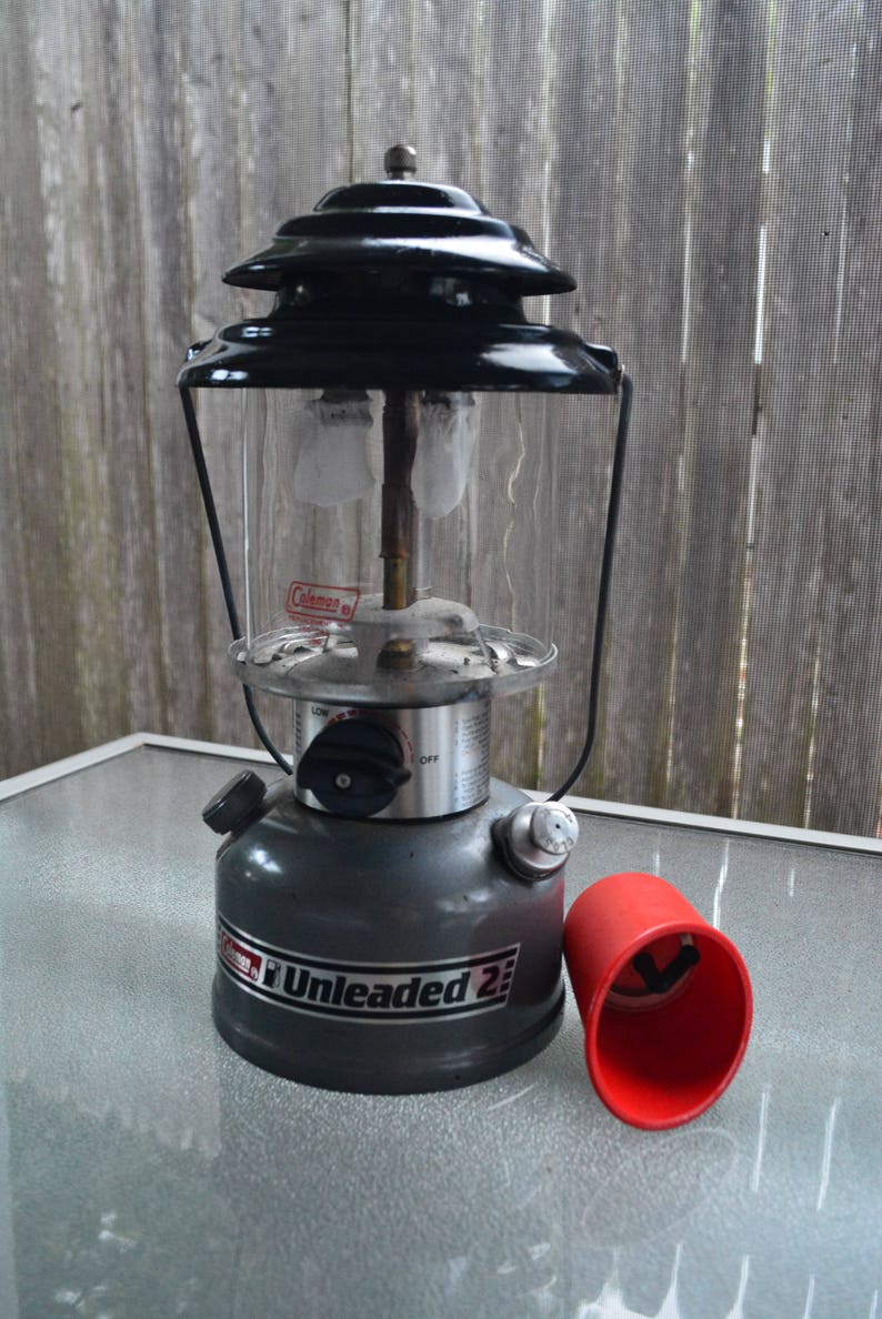 1991 Coleman Gunmetal Grey Unleaded 2 Kerosene Lantern With Fuel Filter