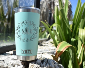 Flower Wreath Monogram Name Personalized Laser Engraved Yeti Tumbler 20oz 30oz Custom Stainless Steel Cup