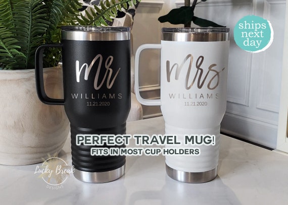 Travel mug with a handle