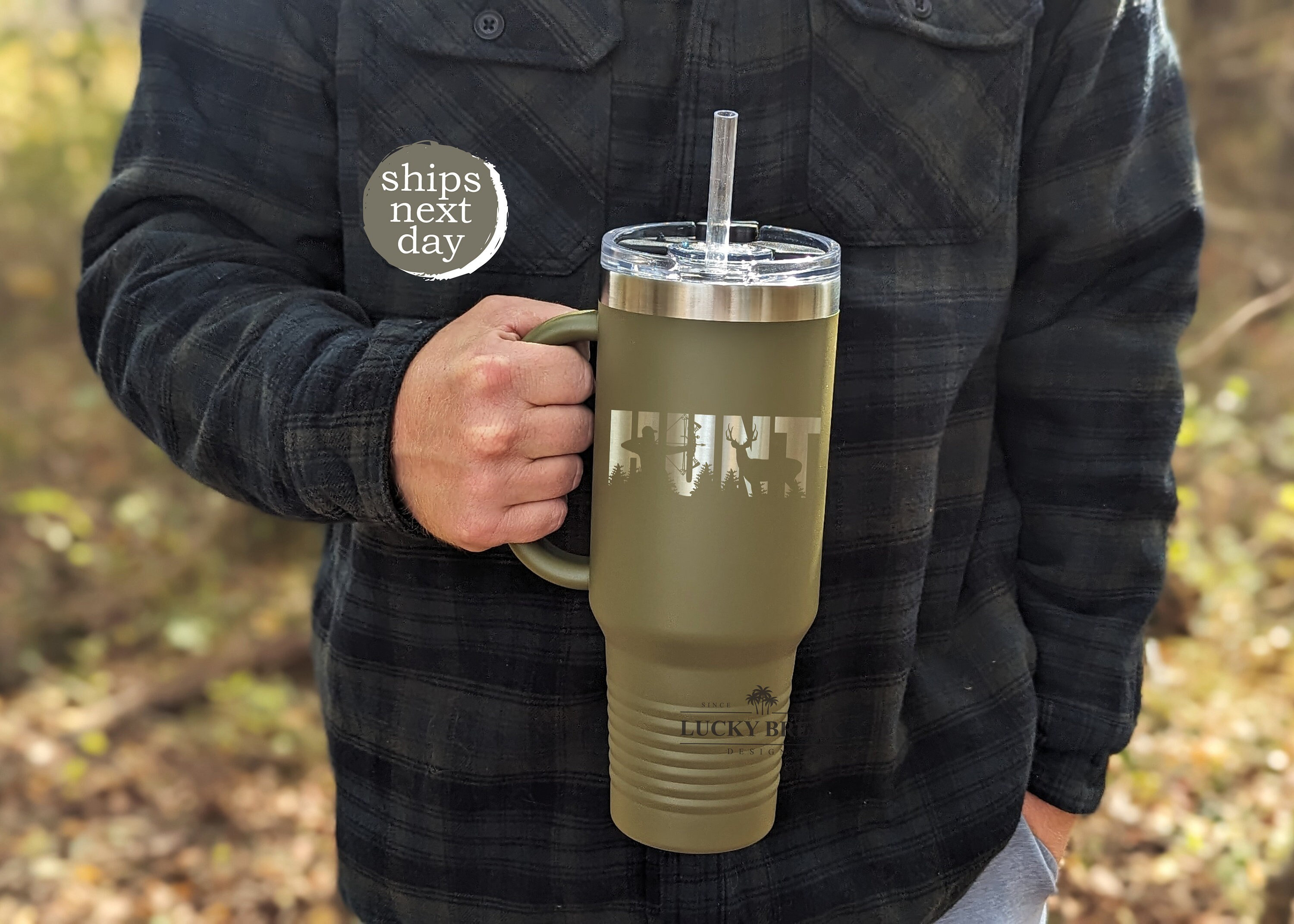 Ceovfoi 40 oz Camo Tumbler with Handle Lid and Straw, Hunting Gifts for Men Women,Camo Tumbler Travel Coffee Cup Mug Water Botter