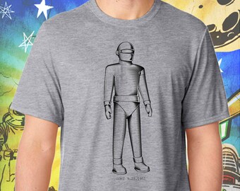 The Day the Earth Stood Still Shirt / Gort Robot / Men's Gray Performance T-Shirt