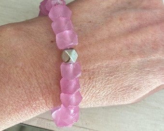 Pink Glass Beaded Stretchy Bracelet, Chunky Pink Jewelry, Boho Jewelry, Pink Beaded Accessories, Gift for Her, Girlfriend Gift