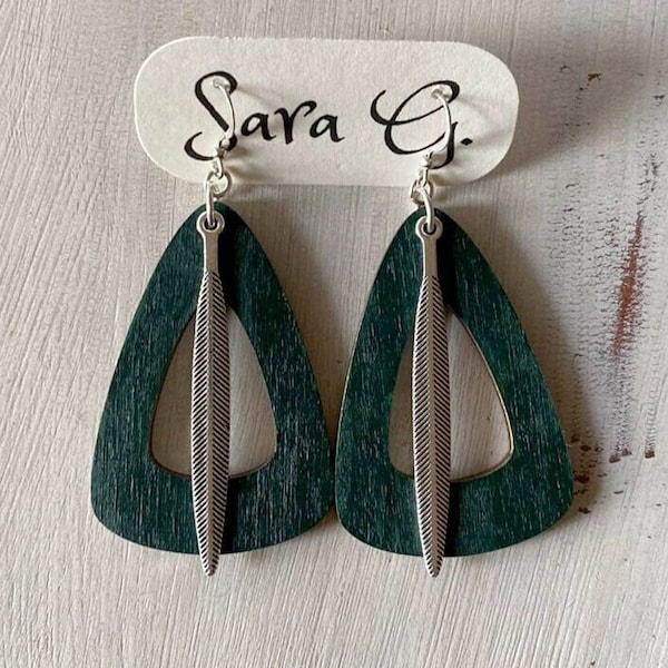 Dark Green Wood Earring, Winter Palette Jewelry, Green and Silver Accessories, Gift for Her, Teacher Gift Idea, Handmade Jewelry