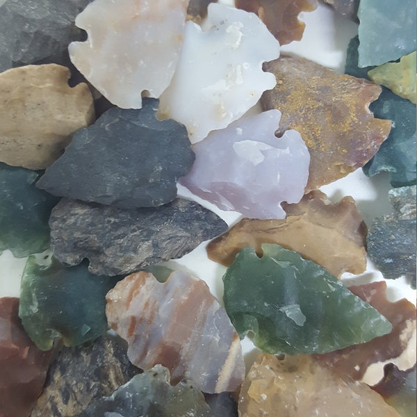 1pc parcel/Jasper Arrowhead/flint napping/native American/replica/crystal/healing/spear point/rock and mineral/soulgemz314/etsy mineral/lot