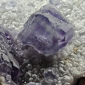 Clear Cubic blue Fluorite cluster/natural fluoride matrix/octahedron/crystal/fluorite rough/rock and mineral/drusy quartz/white quartz druzy
