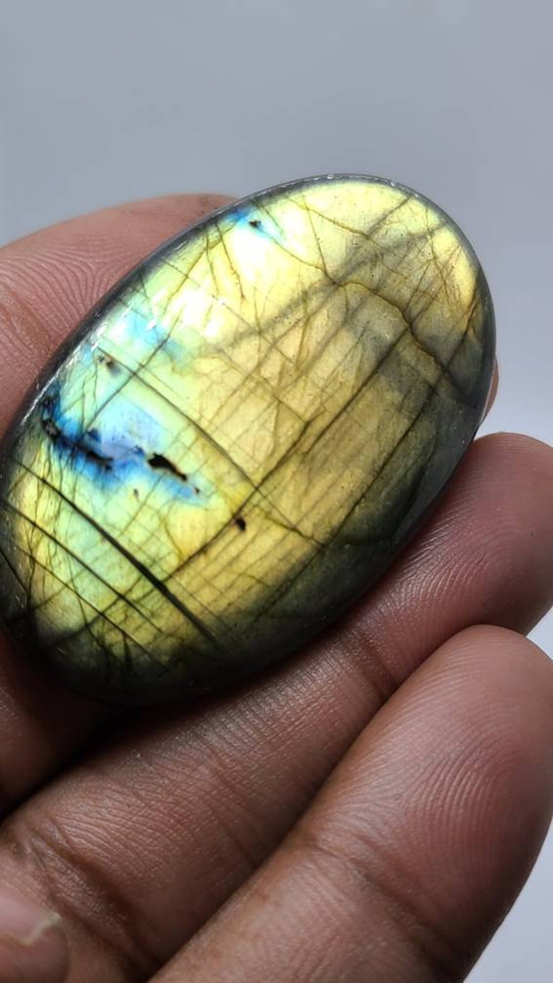AAALarge Labradorite Cabochonrock and MineralRainbow stoneloose crystalgemstoneSpectroliteLabradoriteMadagascarsupplyblue flash