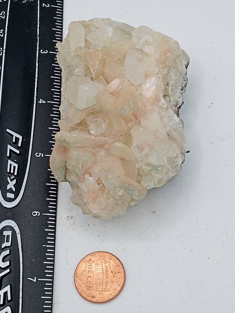 Apophyllite and stilbite Crystal Cluster image 10