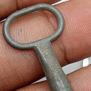 Genuine Antique Skeleton Key !