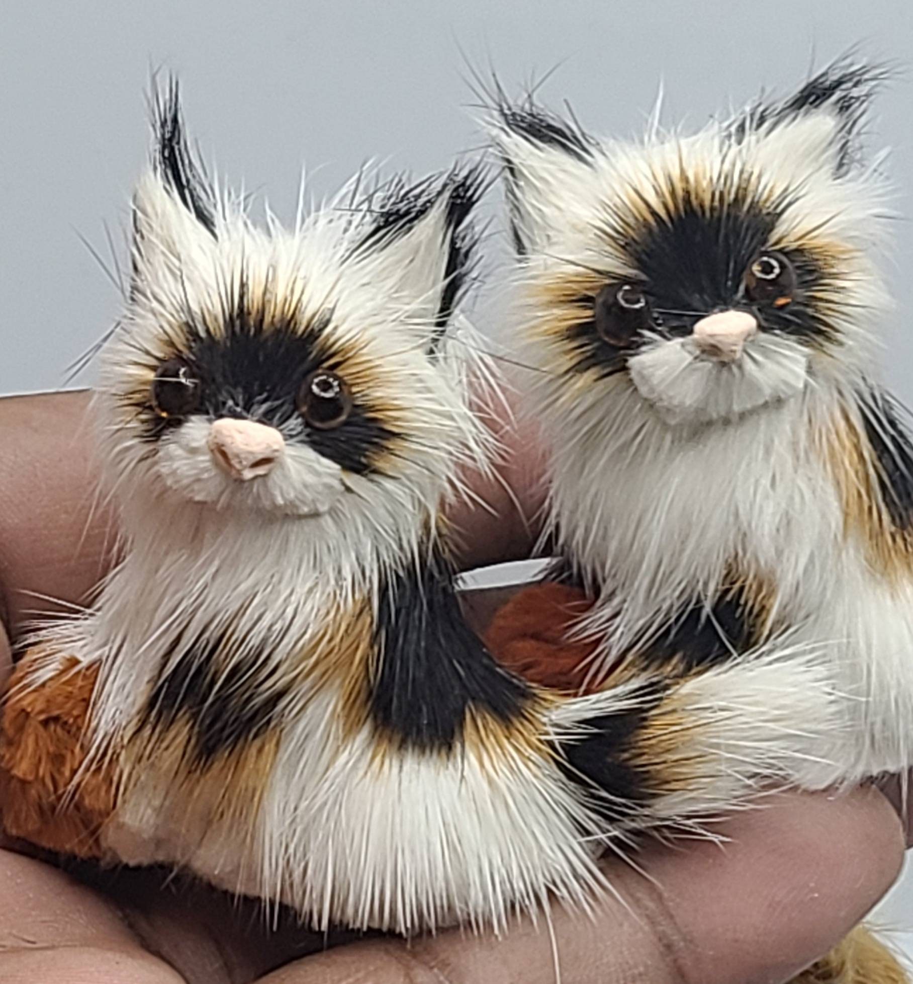 rabbit fur cat figurine