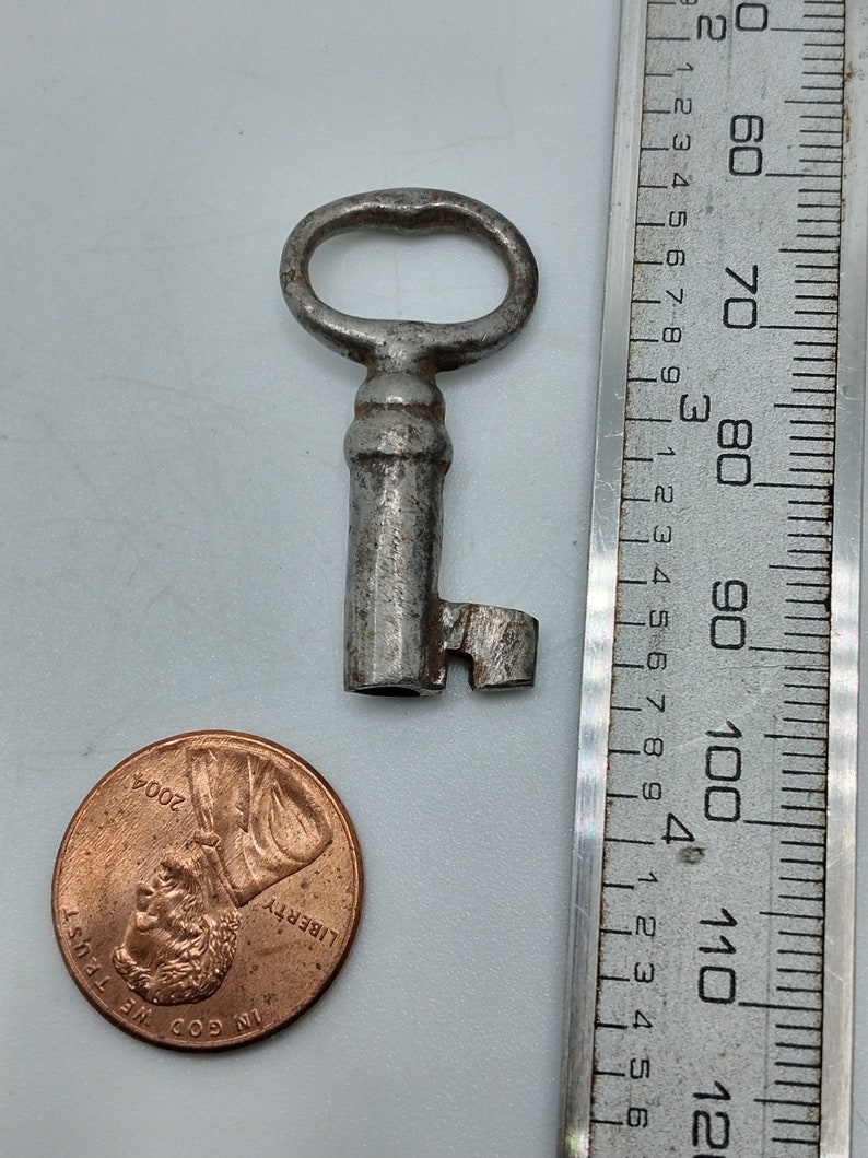 Genuine Antique Skeleton Key image 5