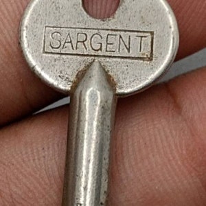 Genuine Antique Skeleton Key !