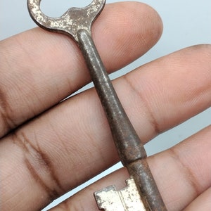 Genuine Antique Skeleton Key image 4