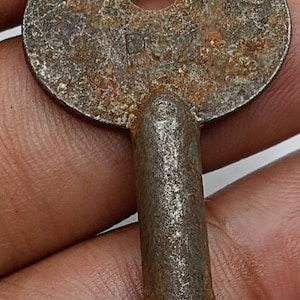 Genuine Antique Skeleton Key !