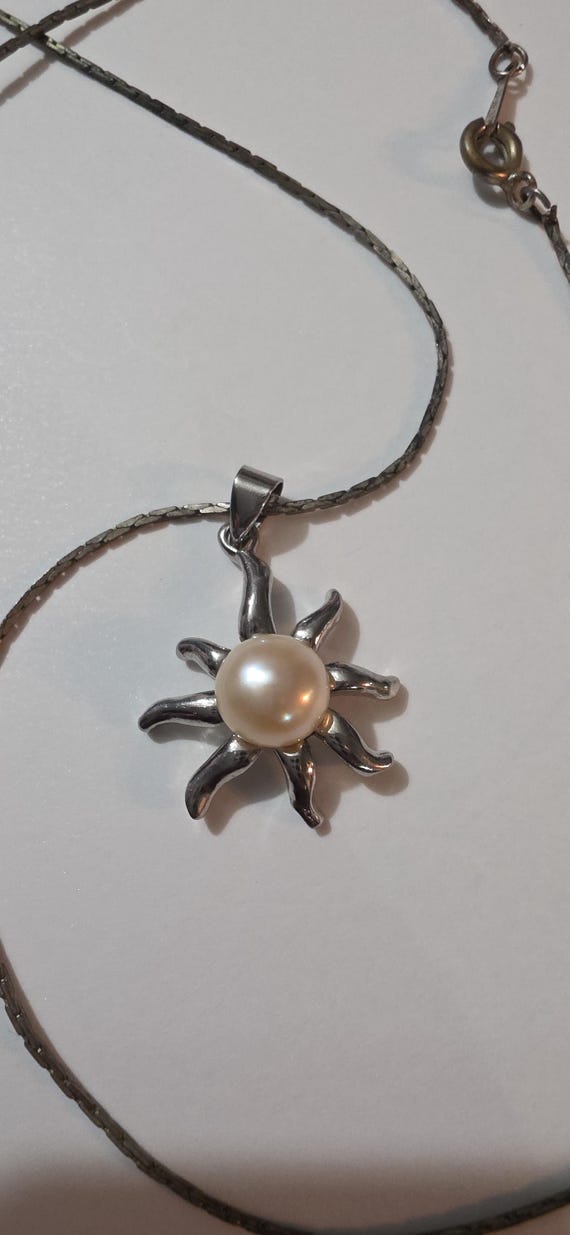 Vintage Sunburst Pearl Pendant Necklace - 18K White Gold RGP, 16.5" Chain