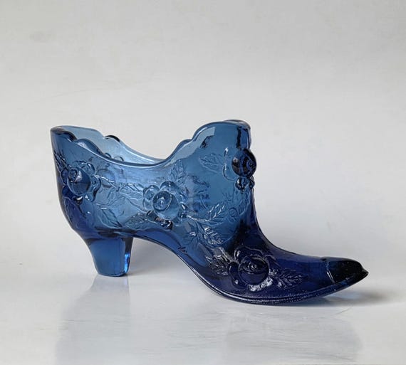 L.E. Smith Cobalt Rose and Leaf Pattern Glass Shoe