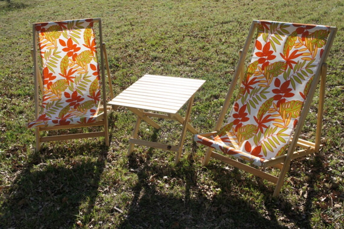 Two Napping chairs and folding table the perfect combination Etsy