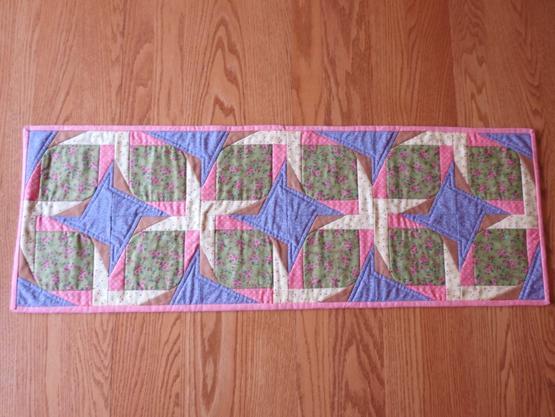 purple Quilted spring flowers tablerunner in pastel yellow green and pink