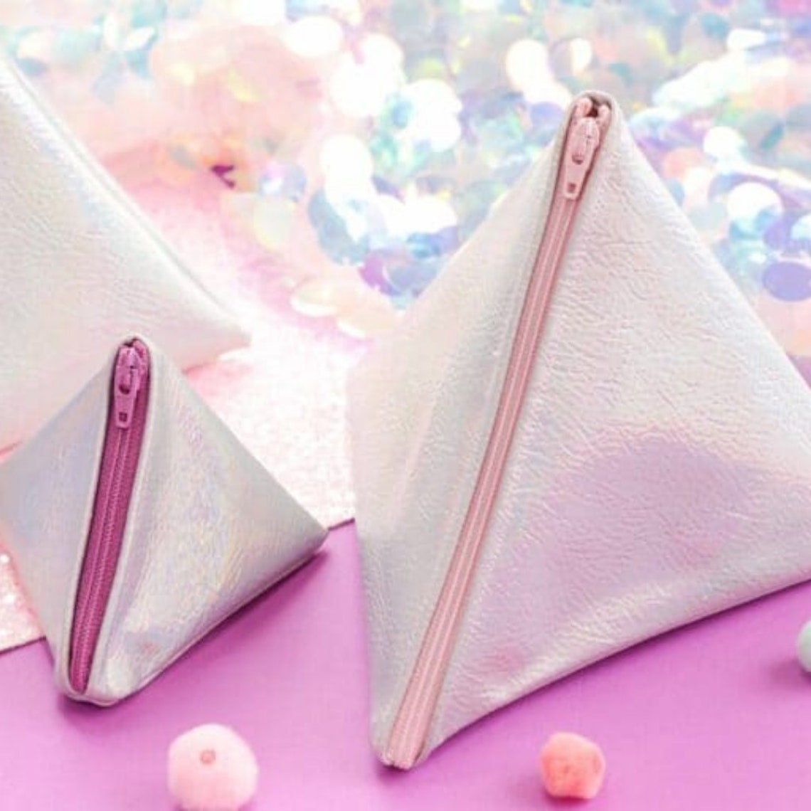 Zipper Triangle Pouch Sewing Pattern & Tutorial - Etsy