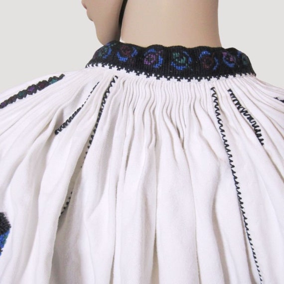 Vintage Romanian peasant dress, ethnic old from T… - image 7