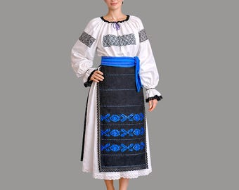 Authentic Vintage Romanian Folk Costume from Transylvania – Size XL–XXL