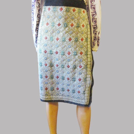 Antique hand embroidered Romanian folk skirt , ha… - image 10