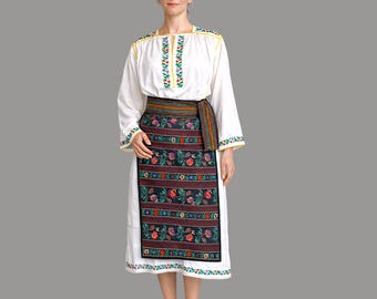 Authentic Vintage Romanian Folk Costume from Oltenia, size M-L