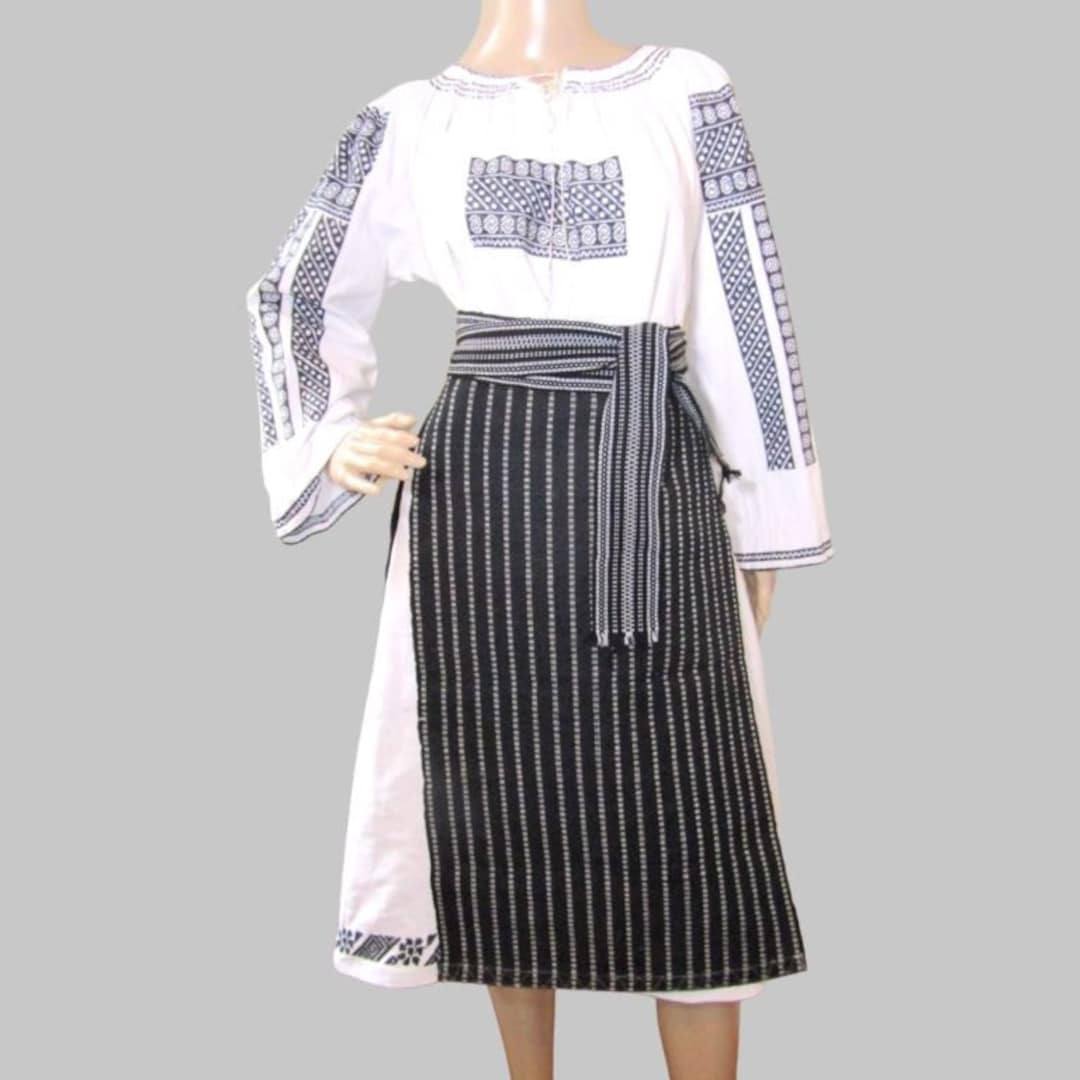 Costume folklorique roumain antique, tenue ethnique roumaine