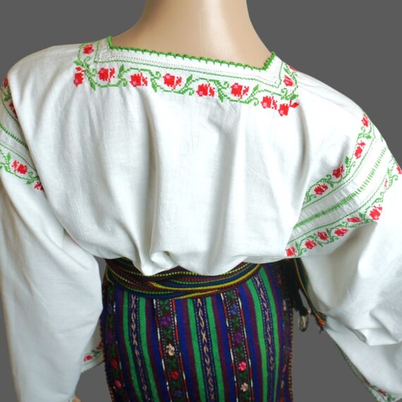 Traditional Romanian clothing , hand embroidered … - image 5