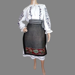 Antique Romanian Folk Costume with Hand‑Embroidered Hemp Blouse, Hemp Skirt & Metalic Thread Traditional Apron size M