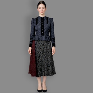 Vintage Transylvanian Hungarian Folk Costume: Brocade Jacket & Pleated Skirt (XS-S)