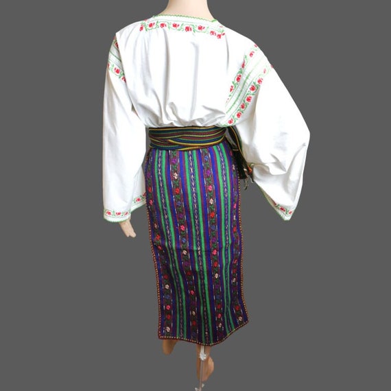 Traditional Romanian clothing , hand embroidered … - image 4