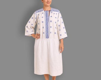 Vintage Romanian Embroidered Dress from Oltenia : Handmade Folk Clothing, Size M-L