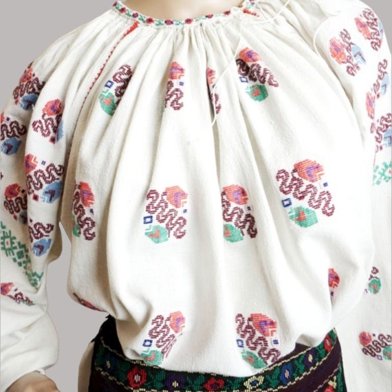 Romanian peasant costume, Romanian folk attire, R… - image 4