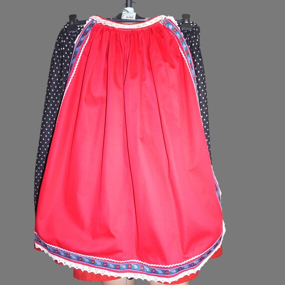 Traditional Old Skirt and Traditional Apron – Rom… - image 2