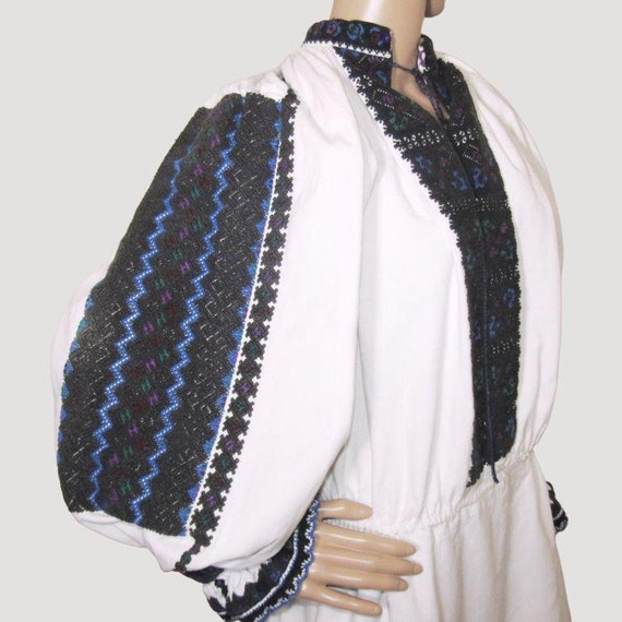 Vintage Romanian peasant dress, ethnic old from T… - image 10