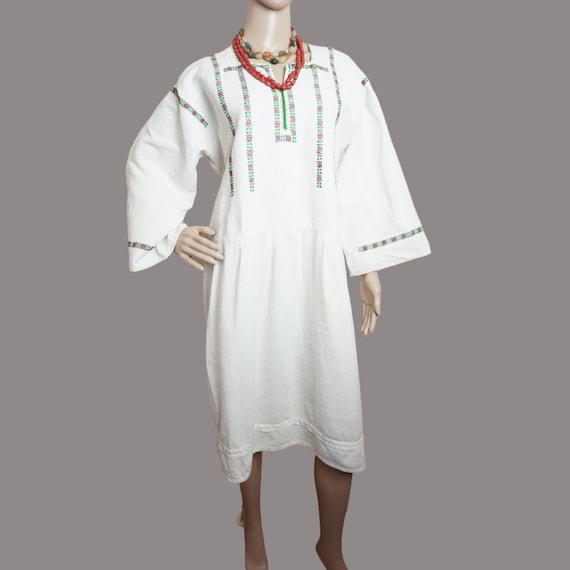 Vintage Romanian peasant dress, handmade  Romania… - image 3