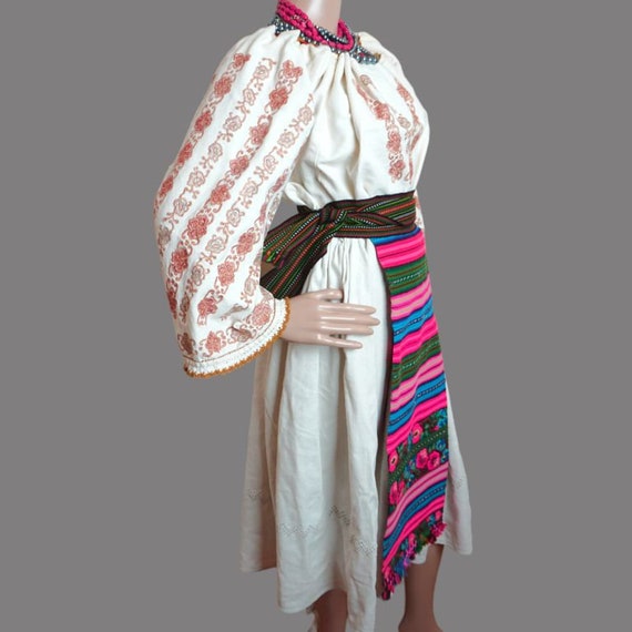 Traditional Romanian clothing , hand embroidered … - image 2