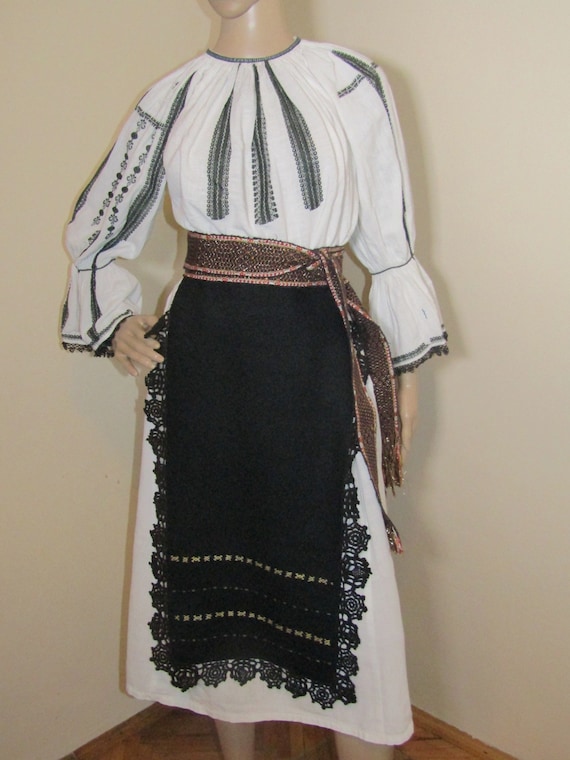 Romanian peasant costume, Romanian ethnic outfit ,