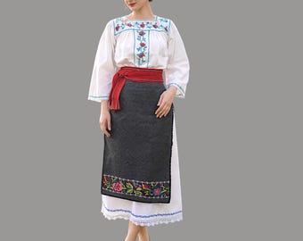 Handmade Romanian folk costume - vintage traditional Romanian clothing size M