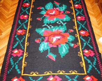 Vintage Romanian Handmade Kilim Rug: Handwoven Wool Floral Rug, 6.5x4.4 ft