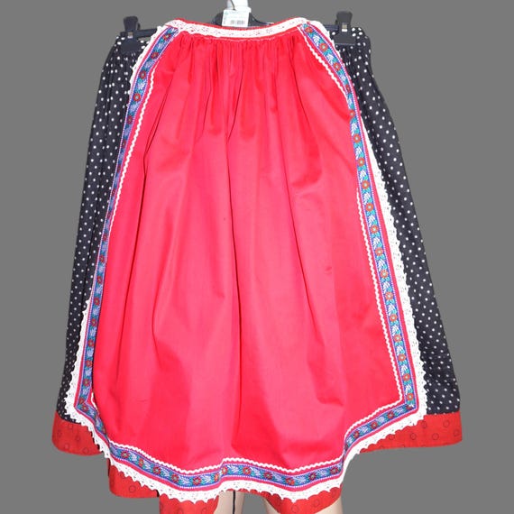 Traditional Old Skirt and Traditional Apron – Rom… - image 1