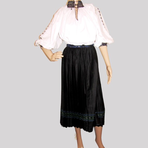 Hungarian costume from Transylvania , vintage eth… - image 6