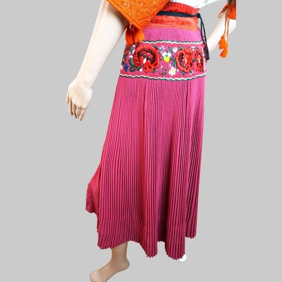スカート Hungarian vintage embroidery skirt Vintage Hungarian Folk Skirt From Kalotaszegi , Transylvania