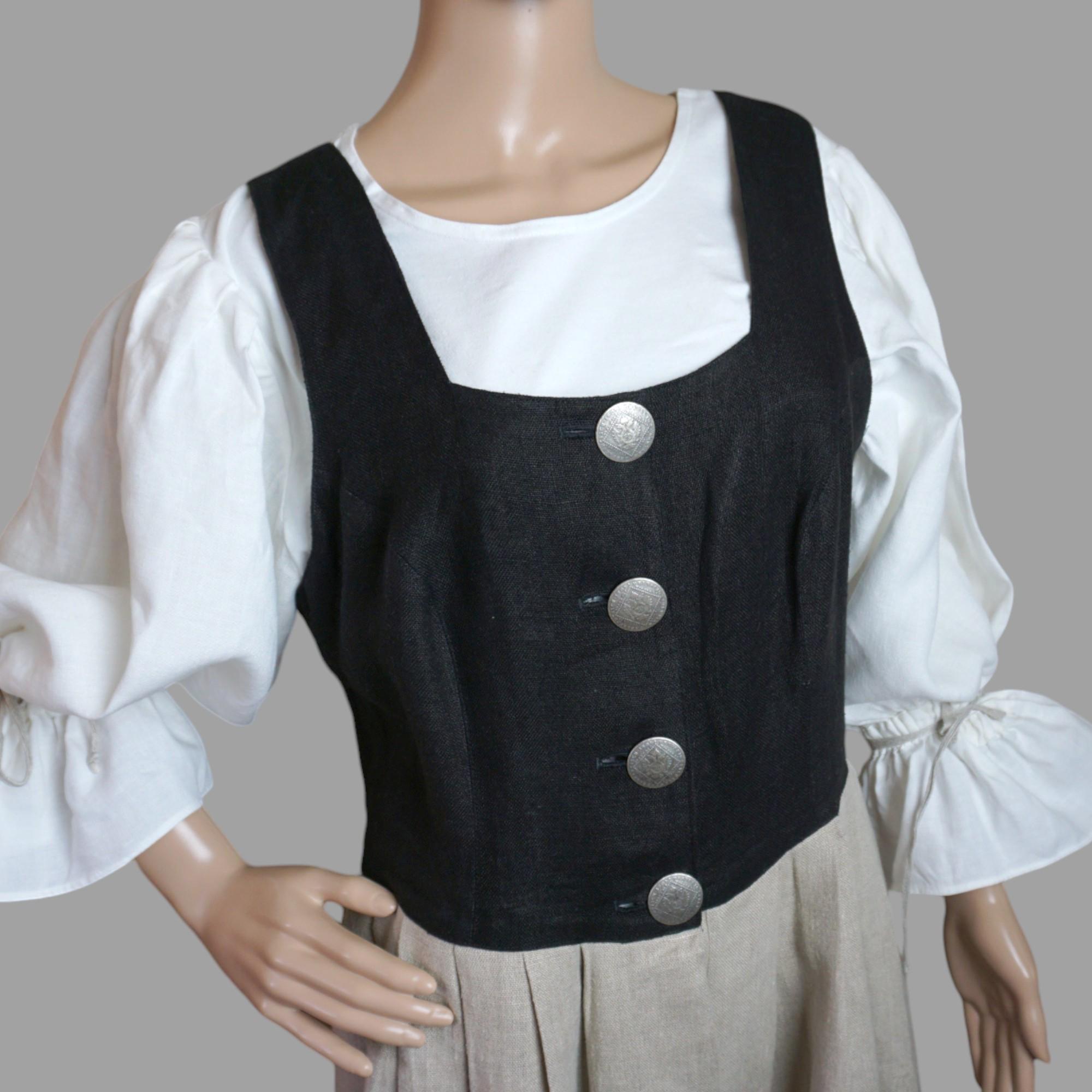 伝統的なディアンドル ツーピース セット – オクトーバーフェスト用