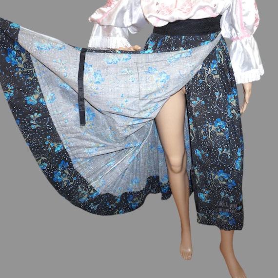 Vintage Hungarian or Romanian  folk skirt from  T… - image 1