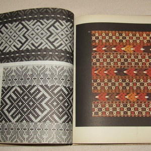 Lengyel Gyorgyi -  Hungarian Handwork , Hungarian Stitchv, Hungarian Embroidery book   - Kezimunkak, UJ Technikak, Uj Megoldasok